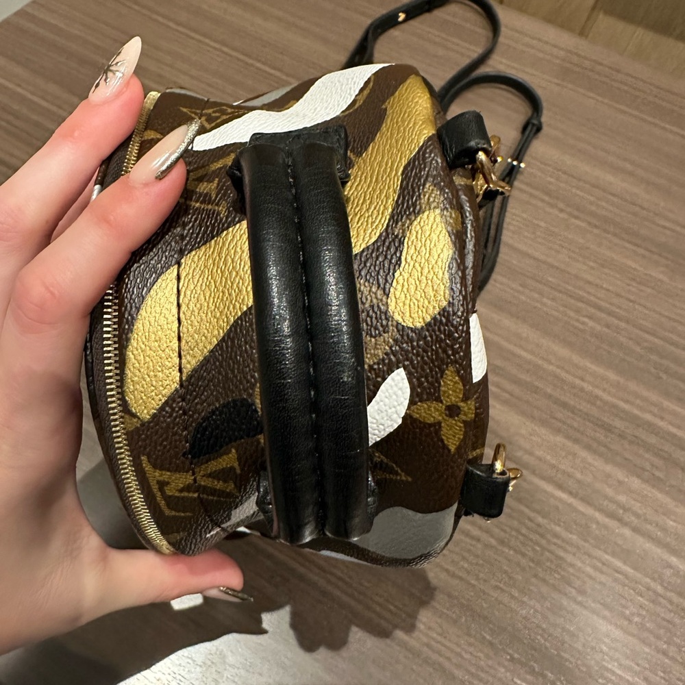 Louis Vuitton X League of Legends Monogram Palm Springs Mini - Picture 9 of 15